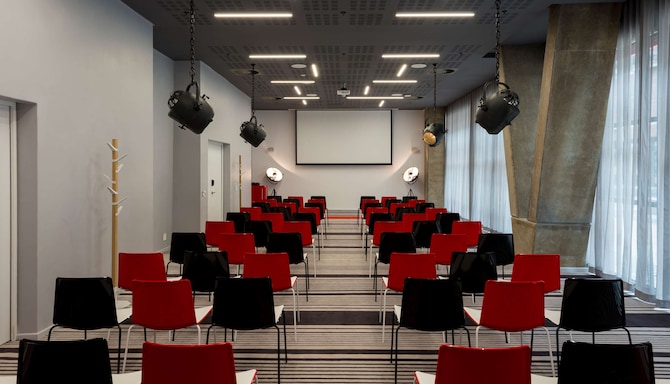 Radisson RED Hotel, VandA Waterfront, Cape Town - Meeting room