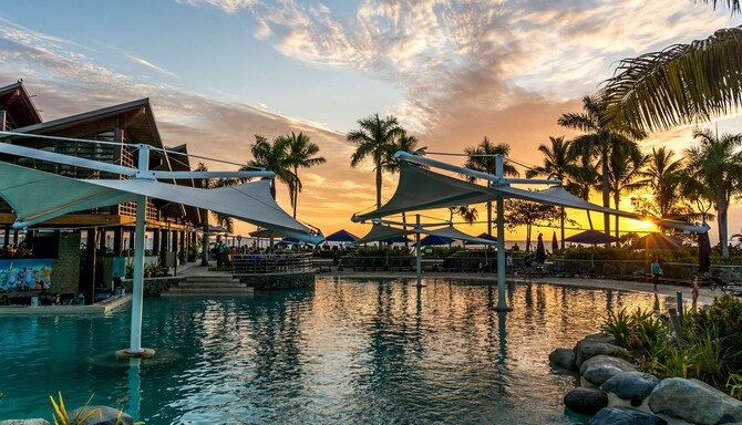 Radisson Rewards Brand - Poolside