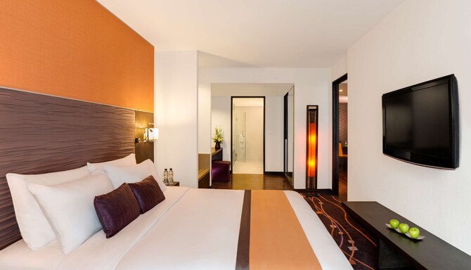 Radisson Suites Bangkok Sukhumvit - One Bedroom Suite