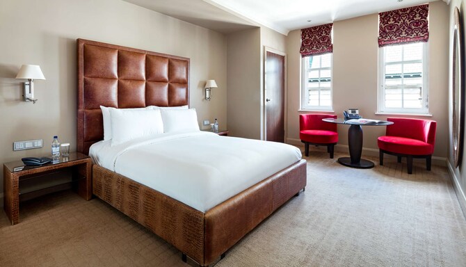The May Fair London, A Radisson Collection Hotel - May Fair bedroom Superior Queen