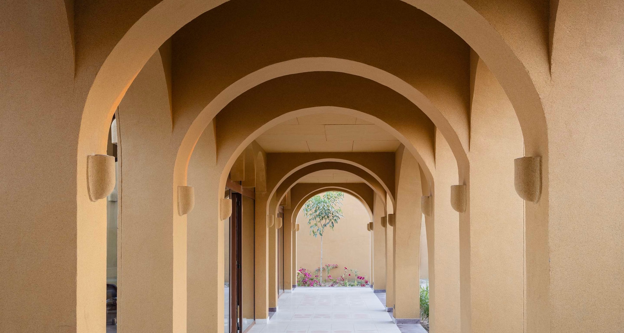 Aaramgah Jawai Resort and Spa, a member of Radisson Individuals Retreats - Lobby corridor
