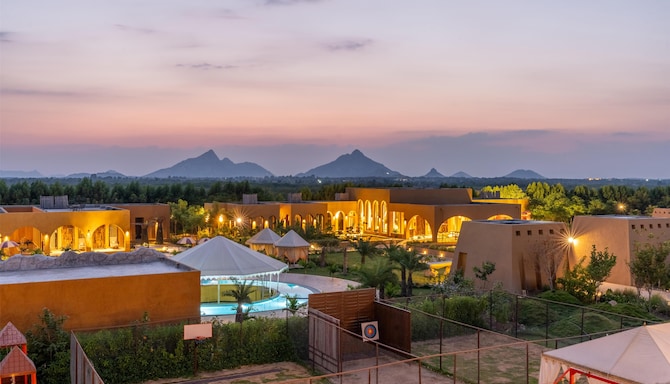 Aaramgah Jawai Resort and Spa, a member of Radisson Individuals Retreats - Facade Night