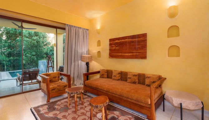 Aaramgah Jawai Resort & Spa, a member of Radisson Individuals Retreats - Villa Living Room