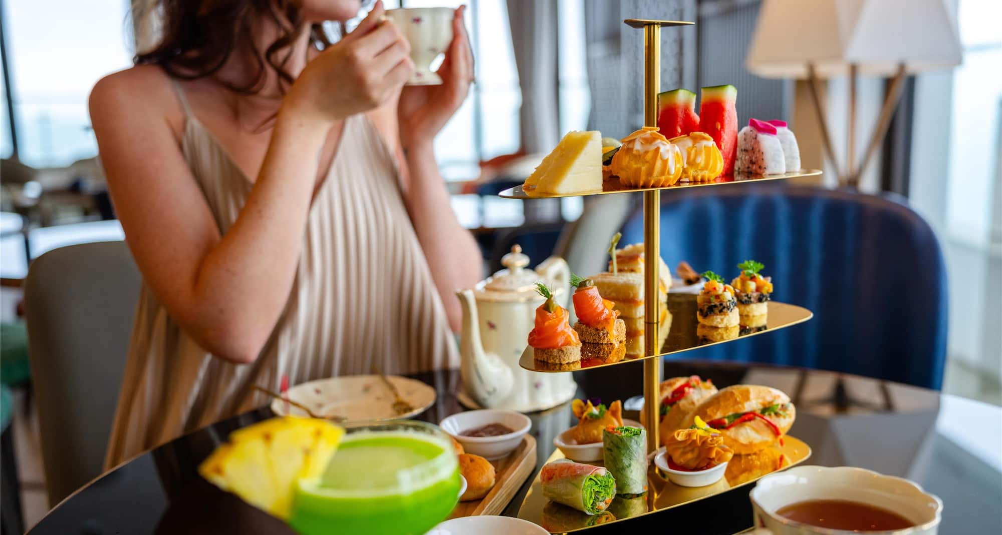 Activation Content B2C - VOL.001 - Activation_Content_B2C-Radisson-Web_Module-1080x1920-VI_EN-SEAP-General