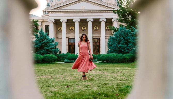 Activation Content B2C - VOL.001 - Activation_Content_B2C-Destination_Explorer_Mindset_Feel_Good-Radisson_Blu-SoMe_Web_Module-Image_Influencer-Other-EN-CESEEBA-Leisure