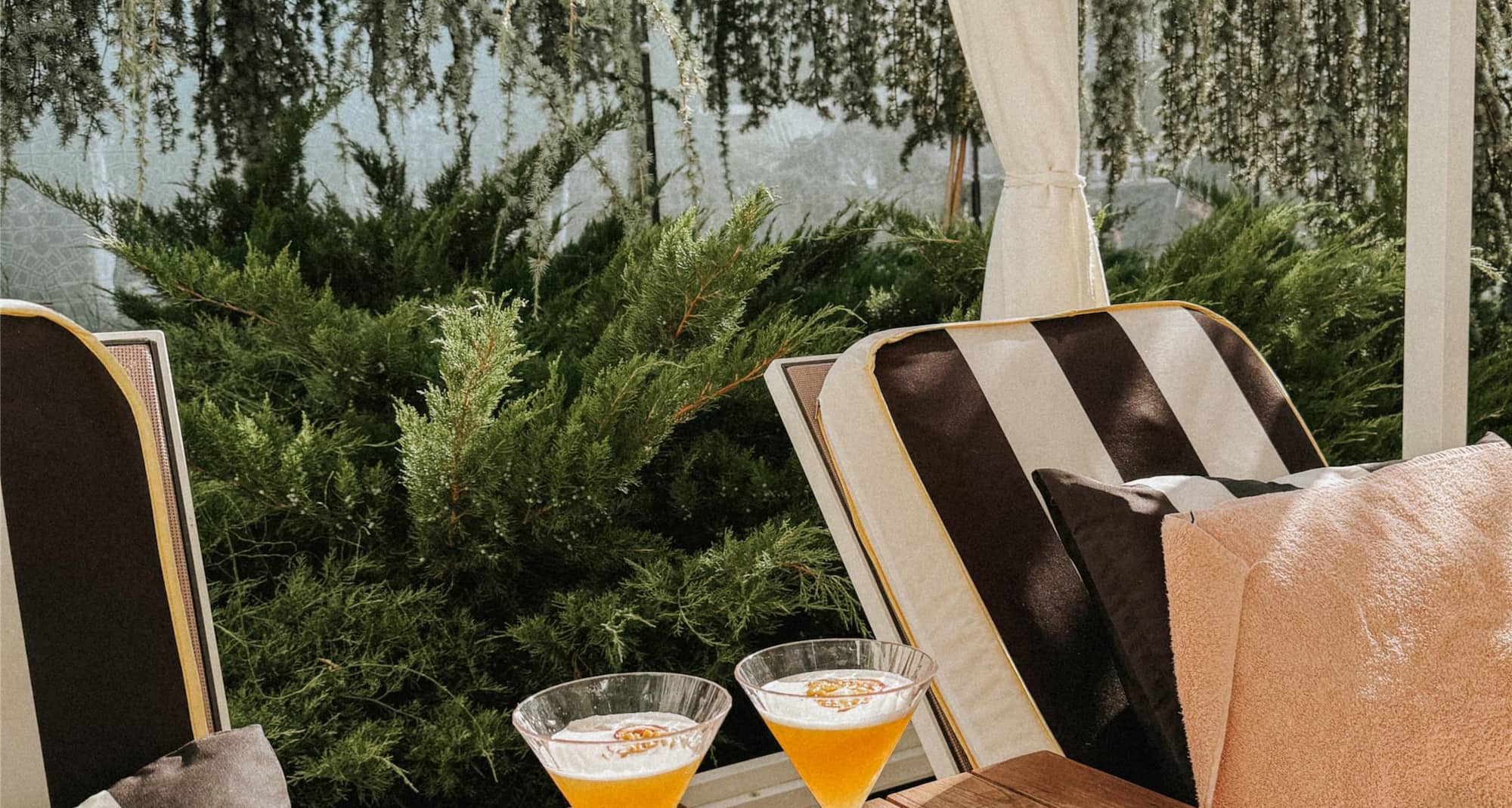 Radisson Blu Hotel, Bucharest - NAMI Beach Club