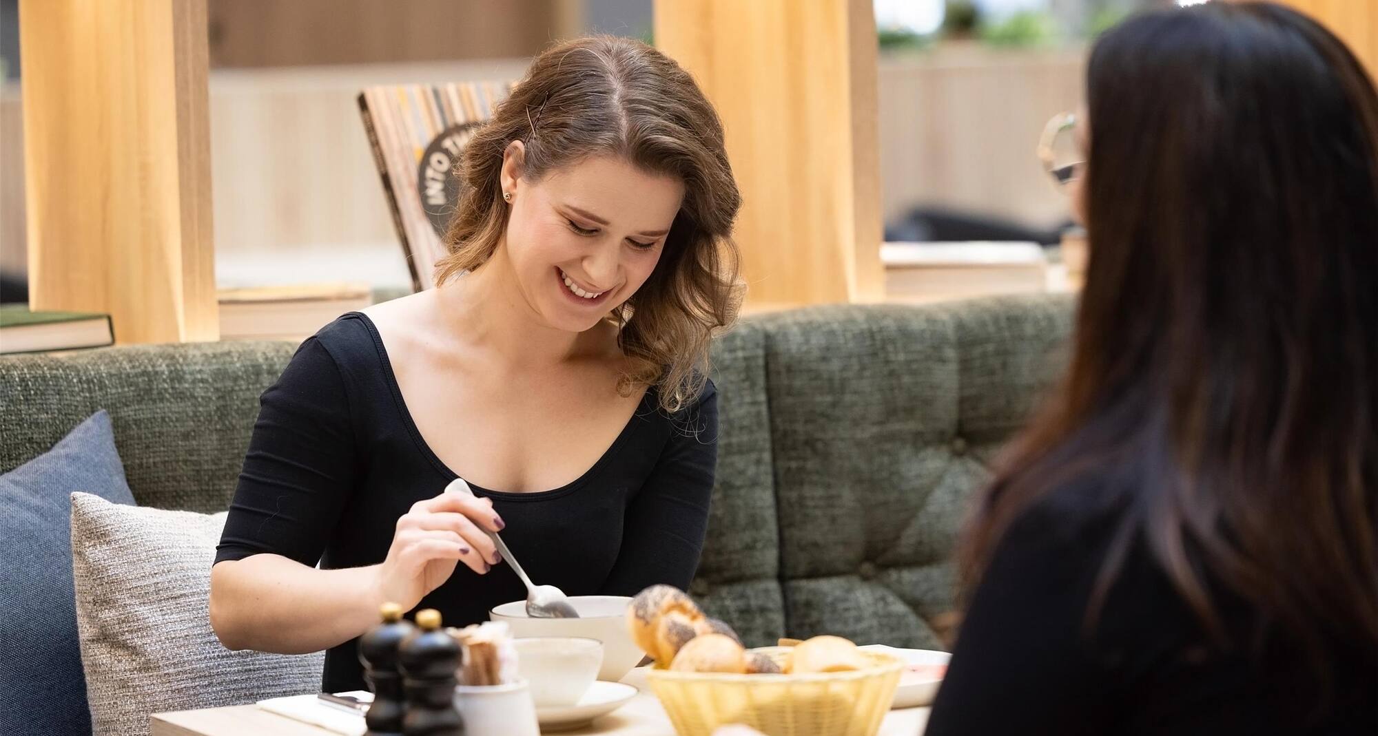 Activation Content B2C - VOL.002 - Activation_Content_B2C-Radisson_RED-Web_Module-Other-EN_DE-CESEEBA-General