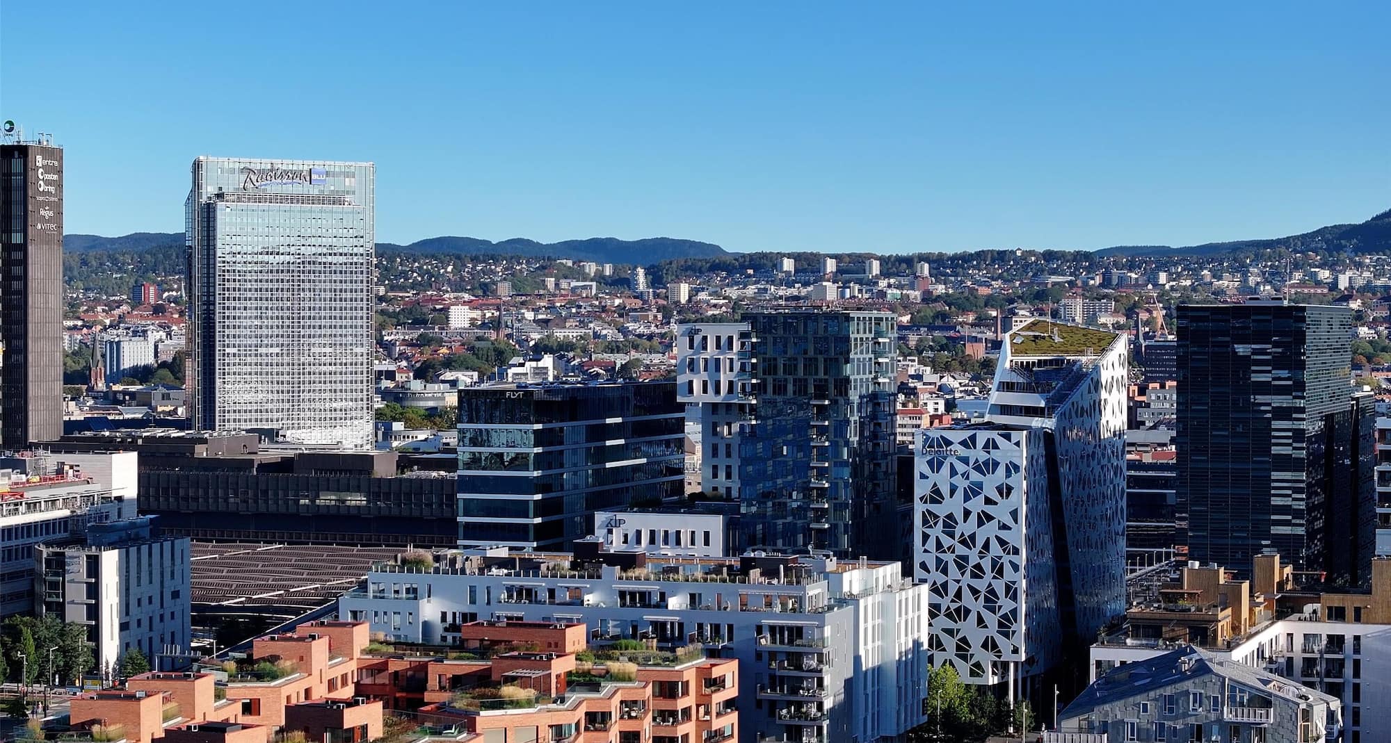 Activation Content B2C - VOL.002 - Activation_Content_B2C-Radisson_Blu-Web_Module-16x9-EN-NOBLX-Couples