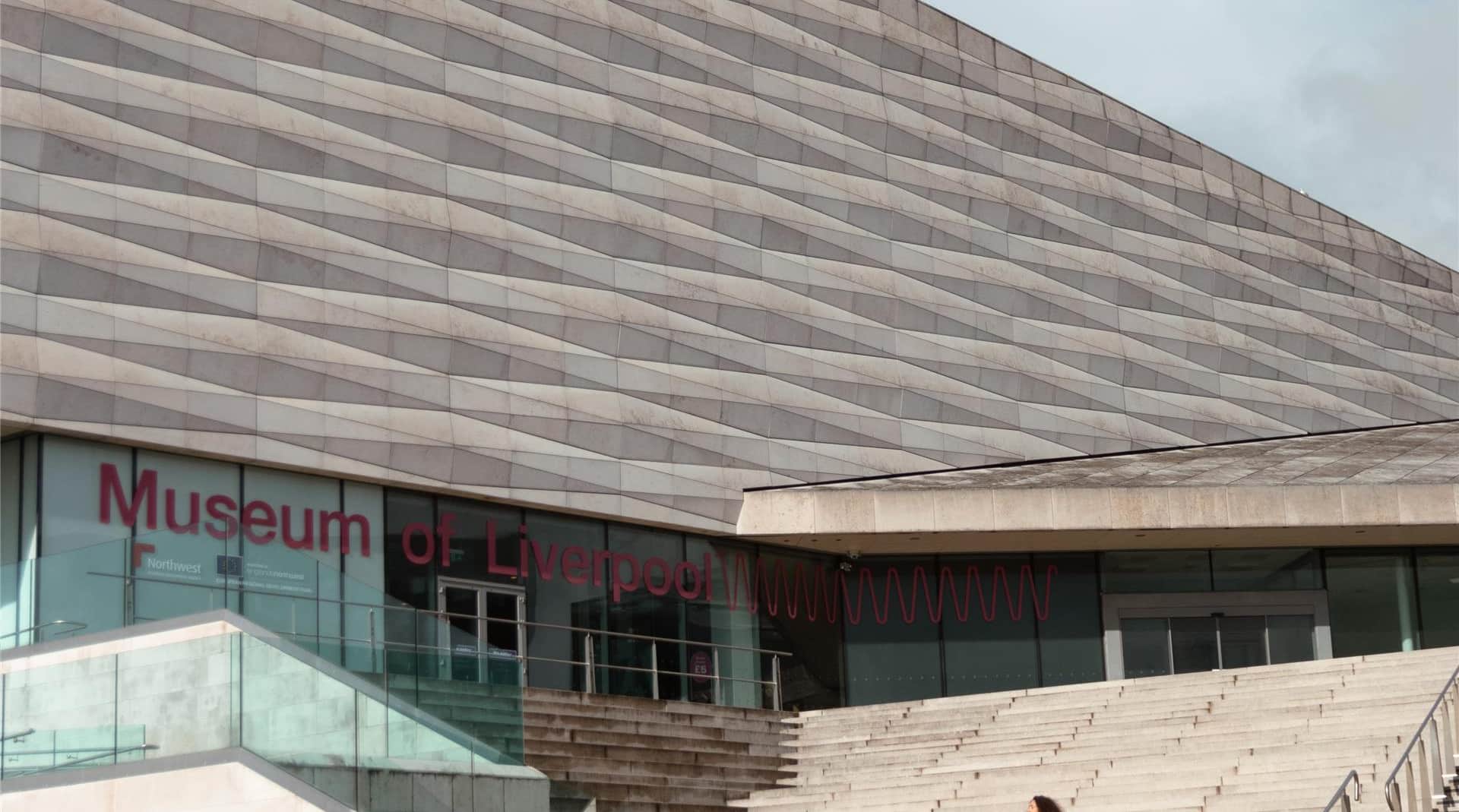 Activation Content B2C - VOL.002 - Activation_Content_B2C-Leisure_Bleisure_Local_Heritage-Radisson_RED-SoMe-Image_Influencer-1080x1920-EN-UKI-Leisure