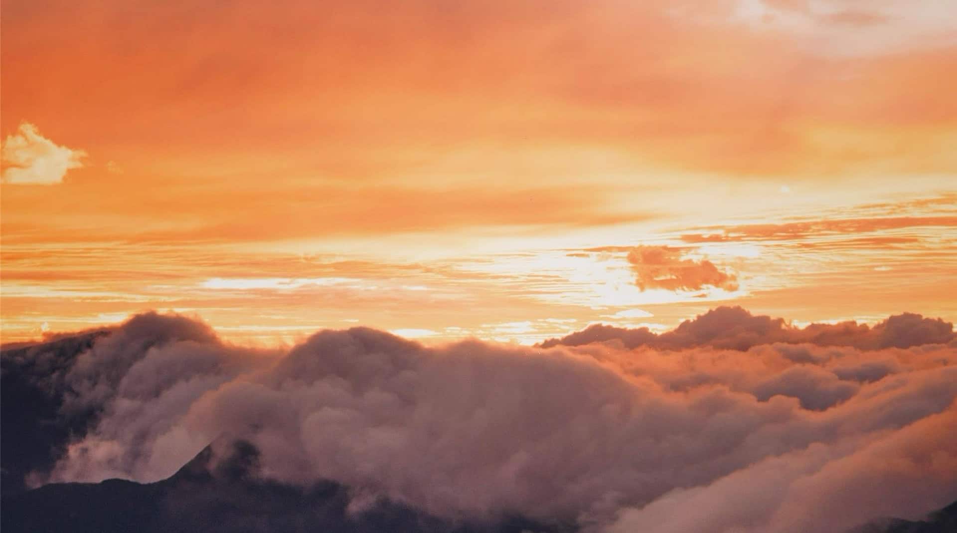 Sunrise on Maido