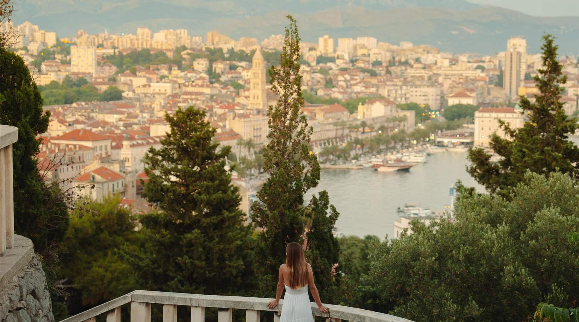 Admiring Split