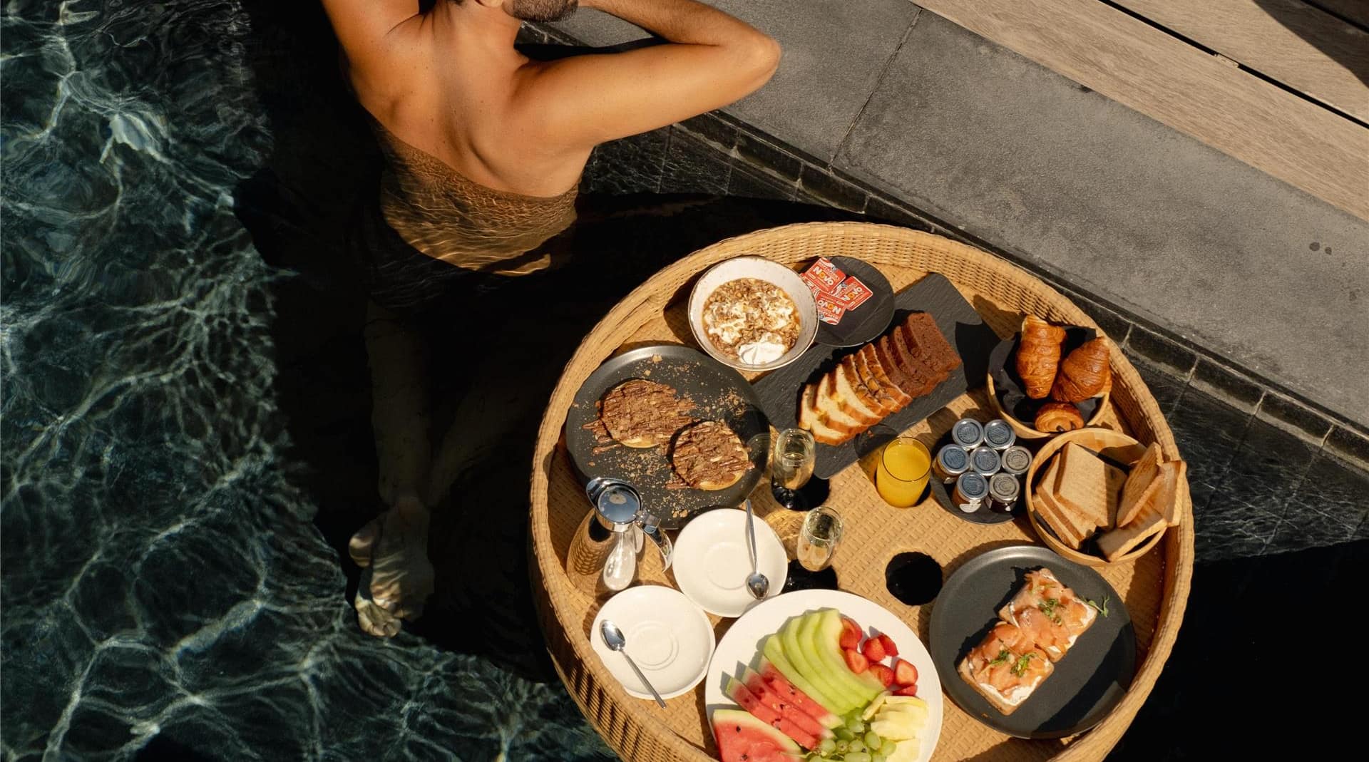 Radisson Blu Zaffron Resort, Santorini - Dining Experience