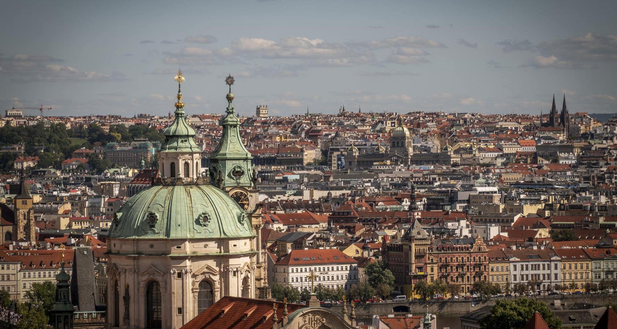 Activation Content B2C - VOL.008 - Activation_Content_B2C-Destination_Explorer_Mindset-Radisson_Blu-SoMe_Other_Display_CRM_Web_Module-Image_Influencer-Other-EN-CESEEBA-Leisure