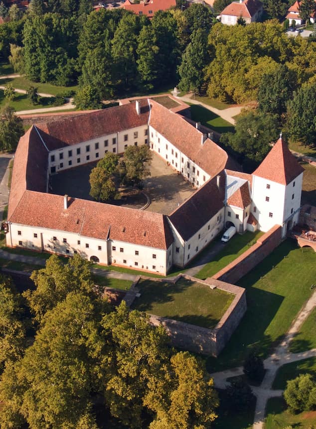 Sarvar