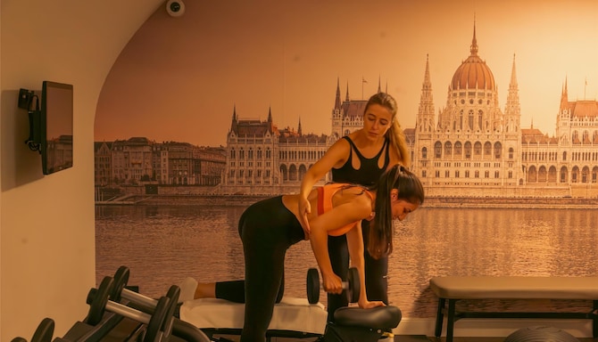 Activation Content B2C - VOL.009 - Activation_Content_B2C-Destination_Explorer_Mindset_Feel_Good_Gastronomy_Leisure-Radisson_Collection-Web_Module_SoMe-Image_Influencer-Other-EN-CESEEBA-Leisure