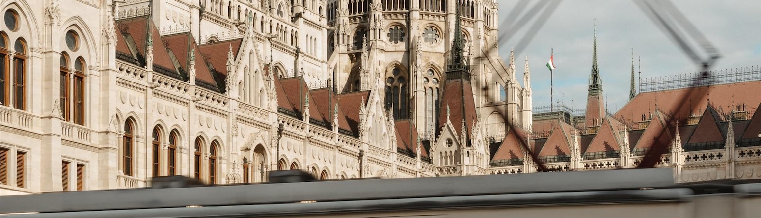 Activation Content B2C - VOL.009 - Activation_Content_B2C-Destination_FandB_Explorer_Mindset_Leisure-Radisson_Collection-SoMe_Web_Module-Image_Influencer-Other-EN-CESEEBA-Leisure