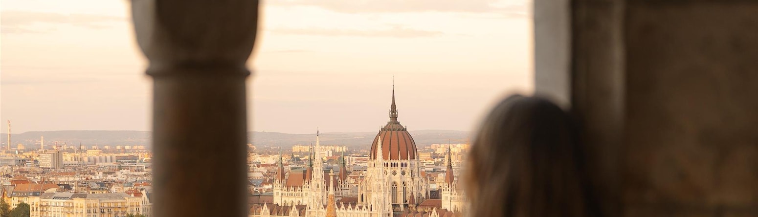 Activation Content B2C - VOL.009 - Activation_Content_B2C-Destination_FandB_Explorer_Mindset_Leisure-Radisson_Collection-SoMe_Web_Module-Image_Influencer-Other-EN-CESEEBA-Leisure