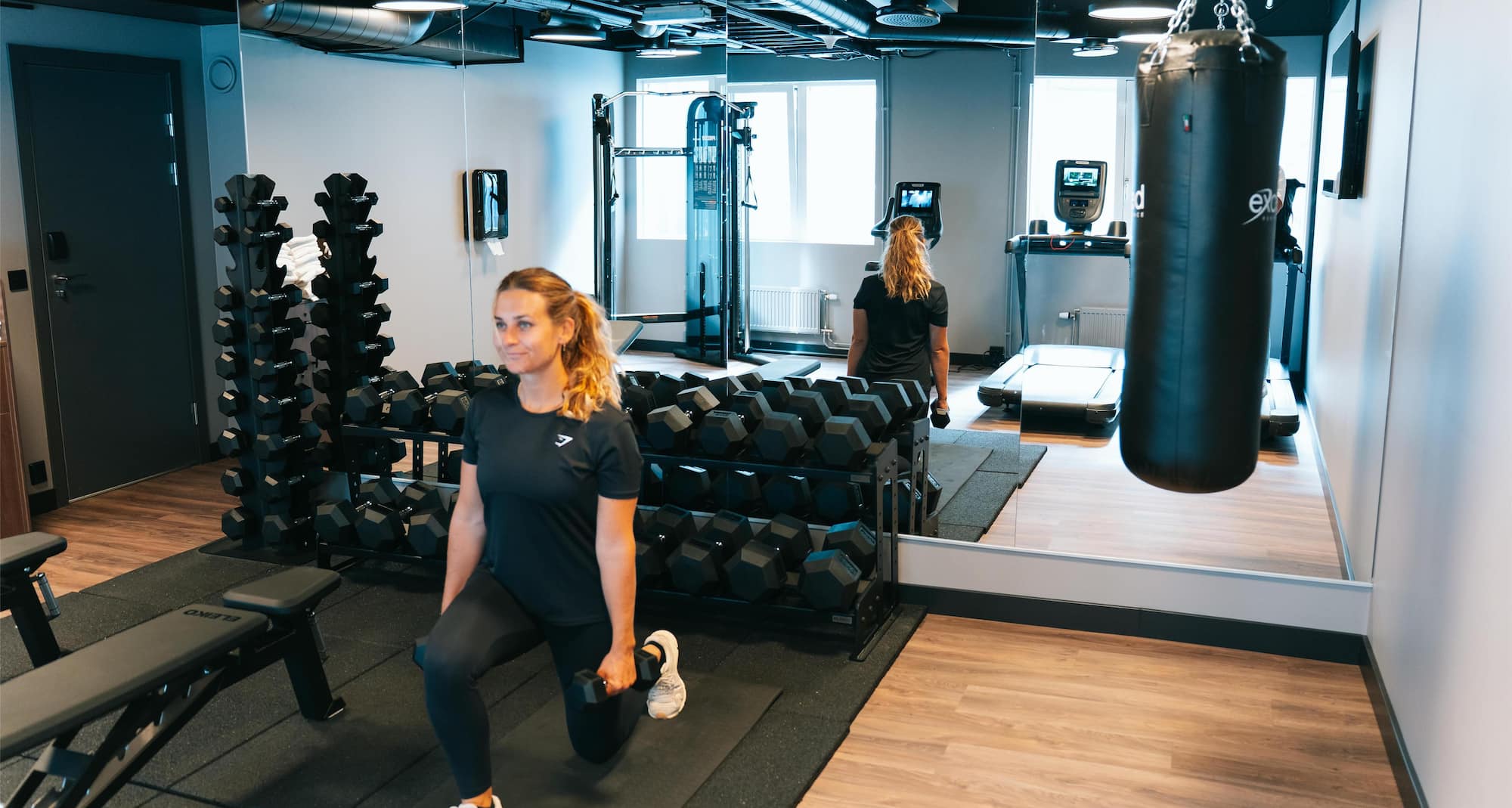 Activation Content B2C - VOL.009 - Activation_Content_B2C-Destination-Radisson_RED-Homepage_Banner_Web_SoMe-Carousel-1080x1920-EN-NOBLX-General