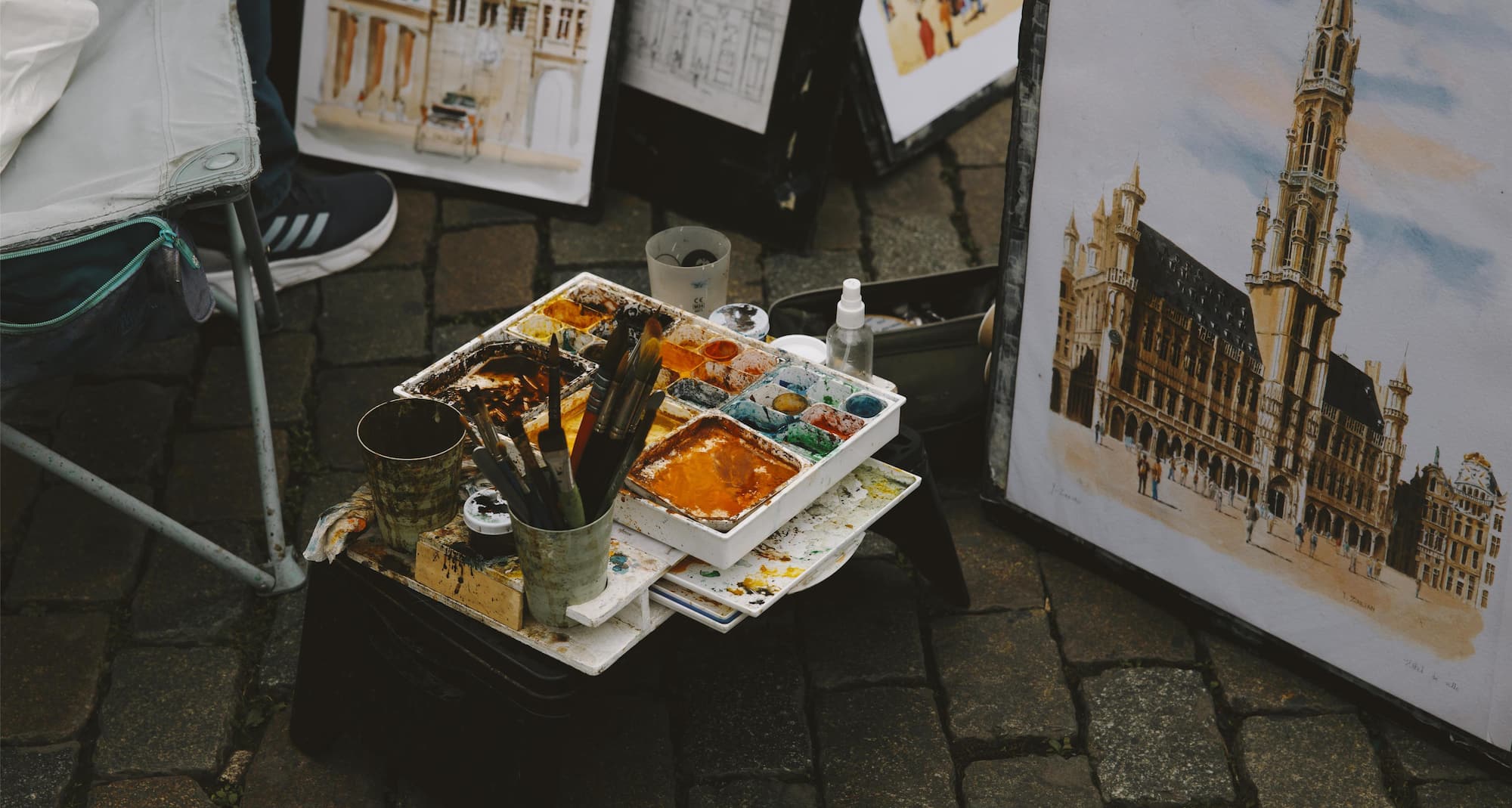 The Radisson Collection Hotel, Grand Place Brussels - Street paintings 