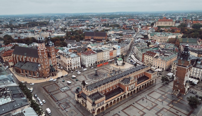 Activation Content B2C - VOL.010 - Activation_Content_B2C-Radisson_RED-Web_Module_Other-1080x1920-EN-CESEEBA-Leisure