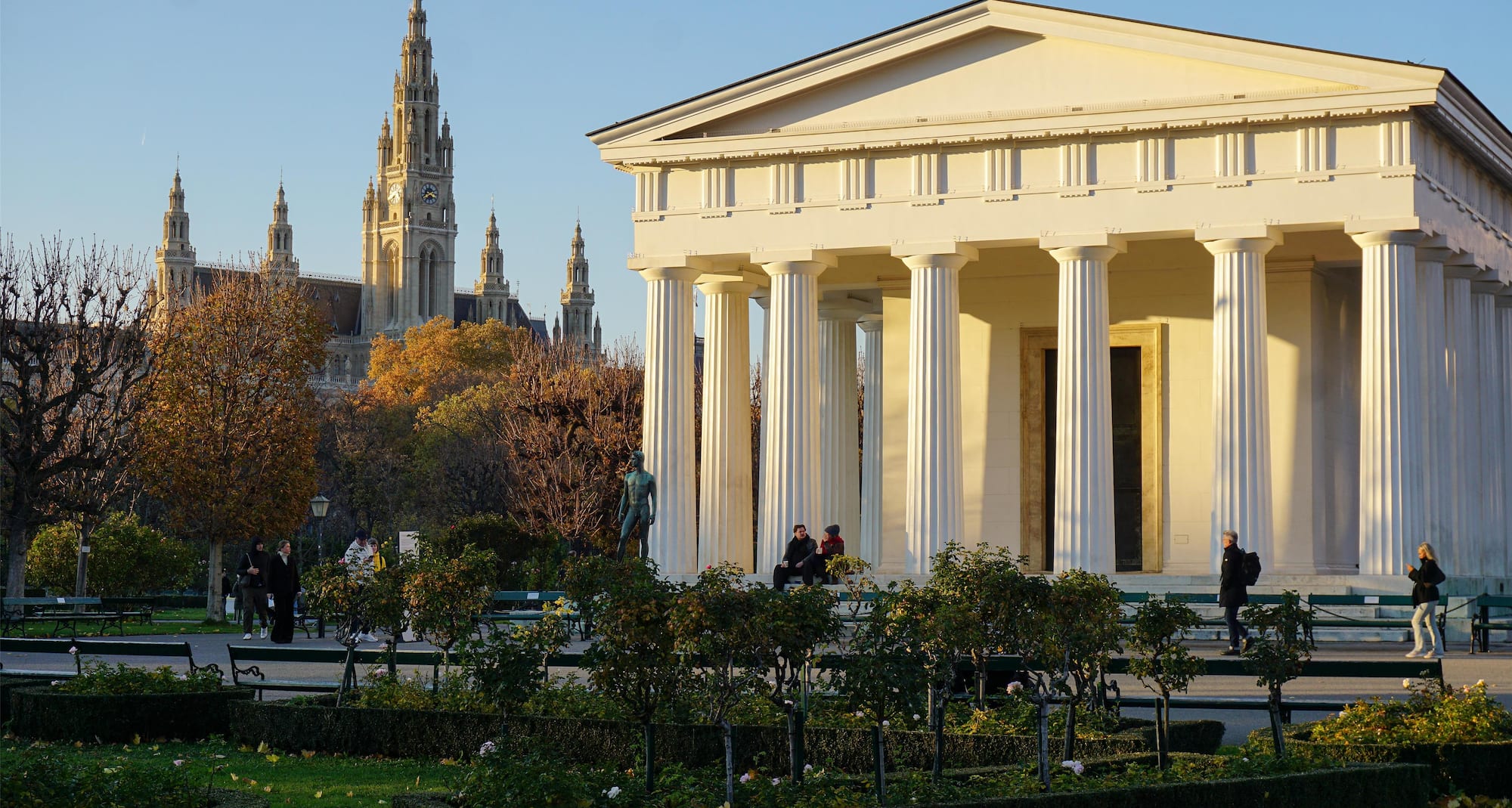 Volksgarten with a view of the Vienna City Hall