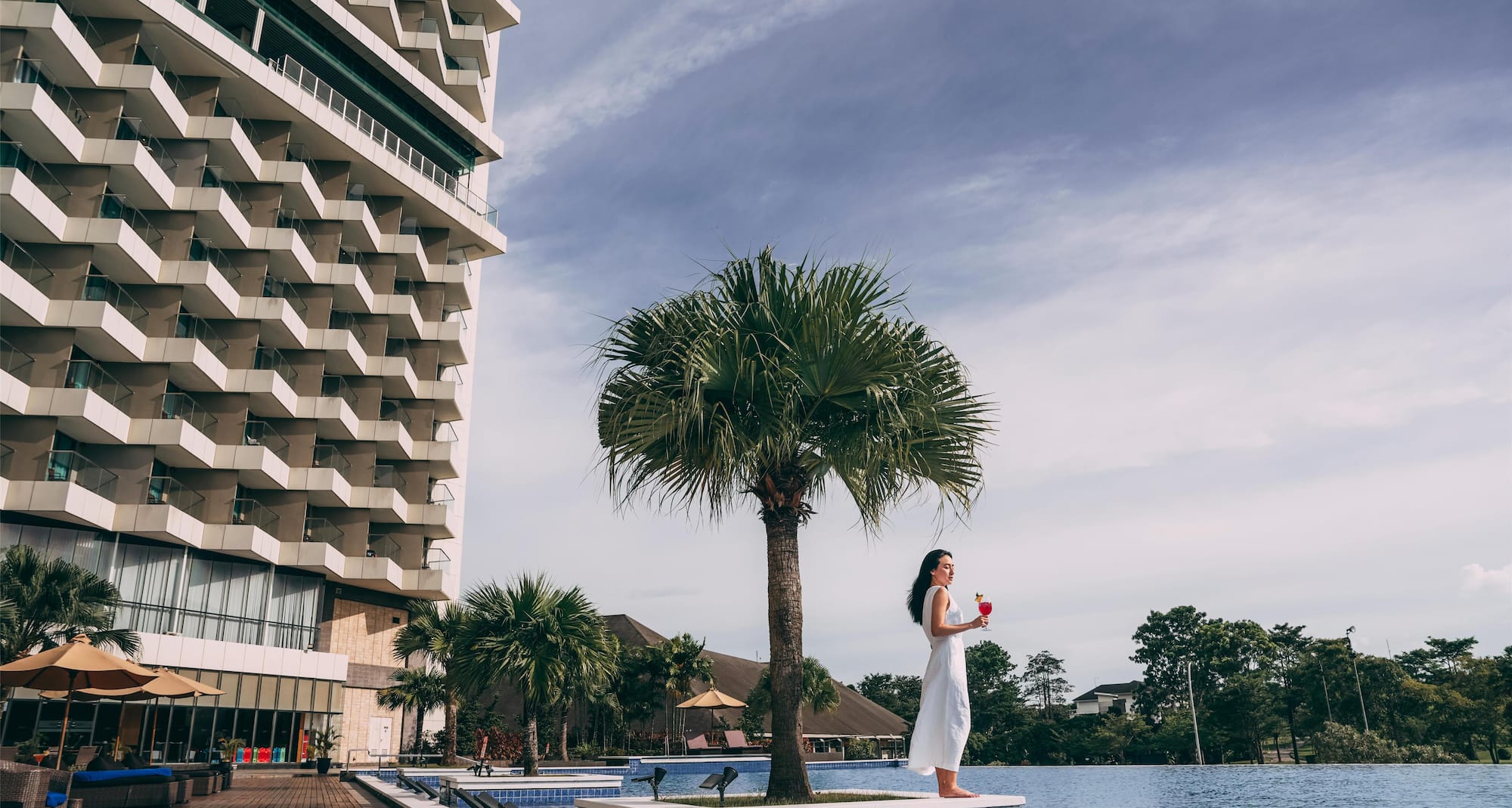 Activation Content B2C - VOL.011 - Activation_Content_B2C-Radisson-Web_Module-1080x1920-EN-SEAP-General