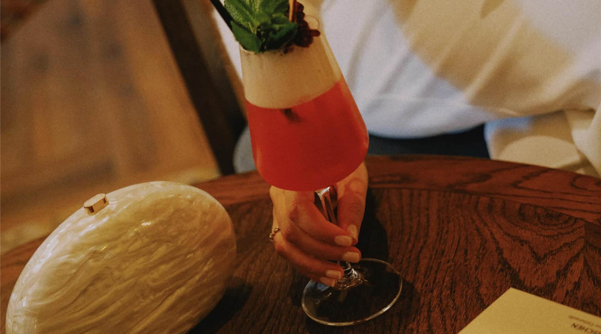 Radisson Blu Hotel, Marseille Vieux Port - Bar Le Quai du 7ème