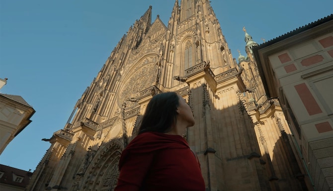 Activation Content B2C - VOL.014 - Activation_Content_B2C-Explorer_Mindset-Radisson_Blu-SoMe_Web_Module-Influencer_Image-Multiple-EN-MEDandSEE-Leisure