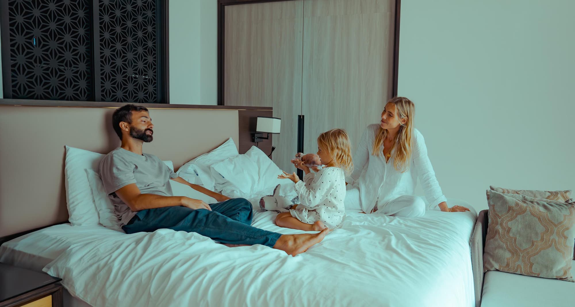 Activation Content B2C - VOL.014 - Activation_Content_B2C-Resorts_Family_FamilyandFun-Radisson_Blu-Homepage_Banner_Web_SoMe_Web_Module-Blog_Carousel_Image_Influencer-Multiple-EN-SEAP-Family