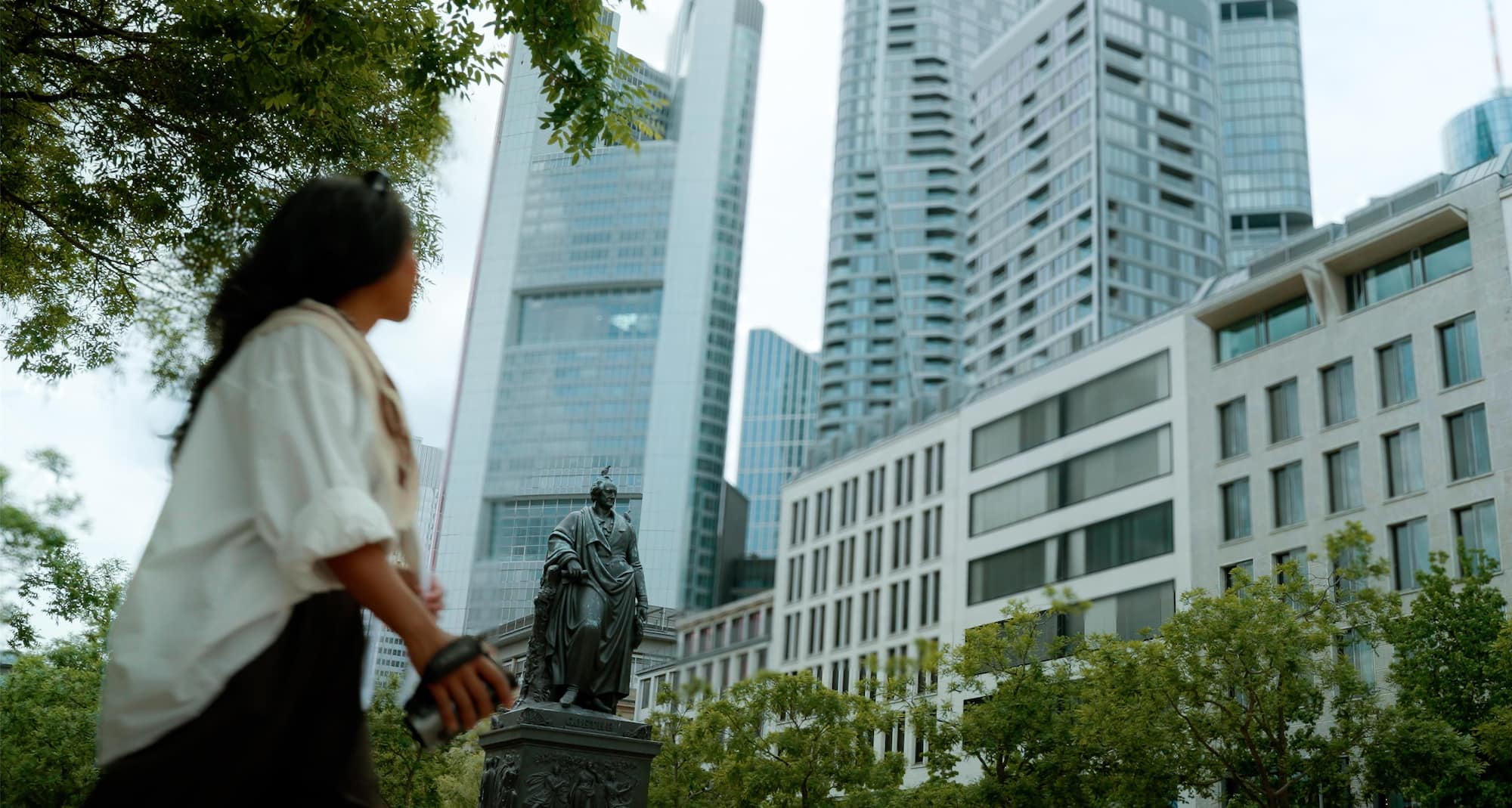 Discover the lively banking district
