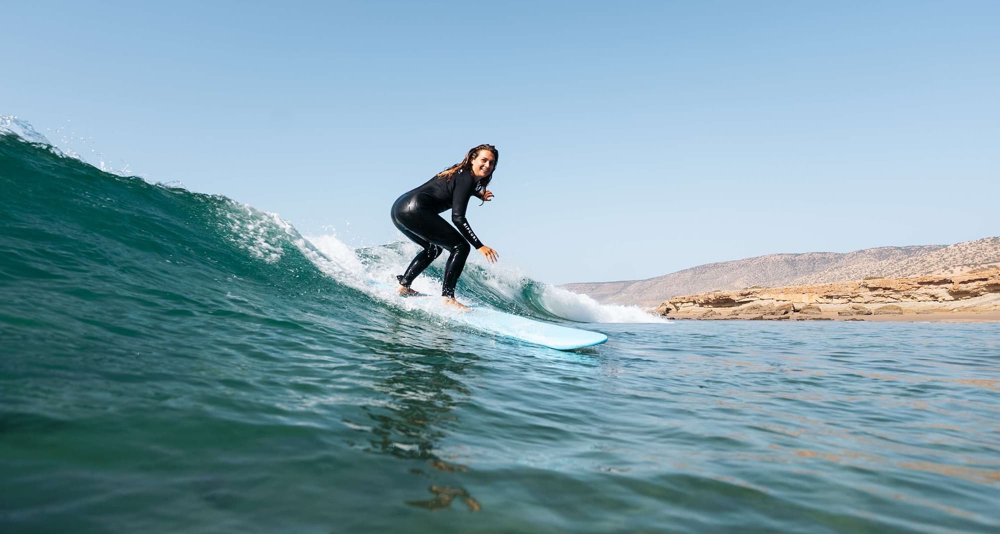 Surfing girl - Experience