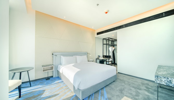 Al Seef House Bahrain, a member of Radisson Individuals - Superior Room - City View