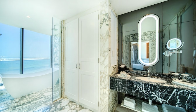 Al Seef House Bahrain, a member of Radisson Individuals - Suite Room - Sea View