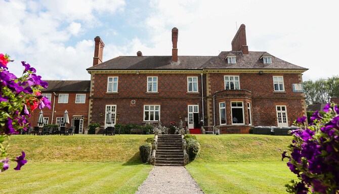 Albrighton Hall Hotel and Spa, a member of Radisson Individuals - Exterior