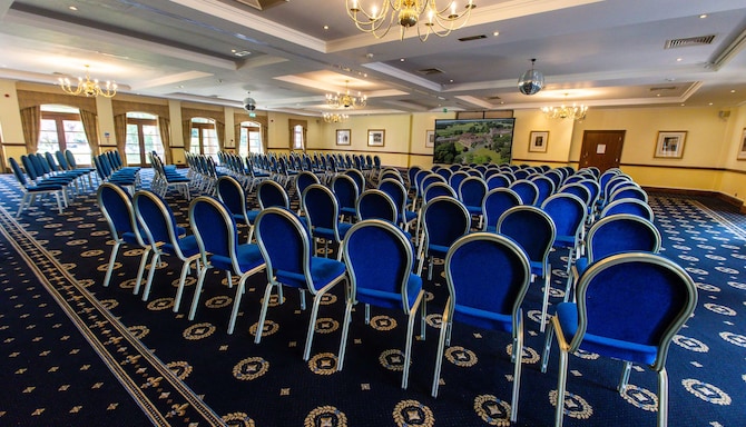 Lakeside Suite 