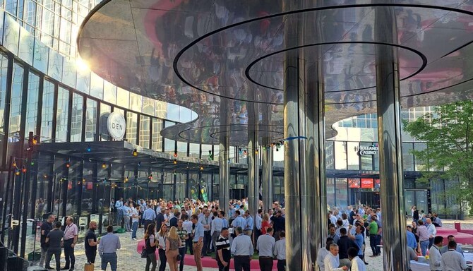 Amsterdam Congress Center - John Deere