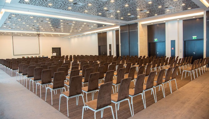 Meeting Rooms G + H