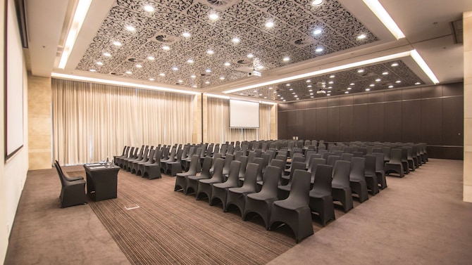 Meeting Room E + F