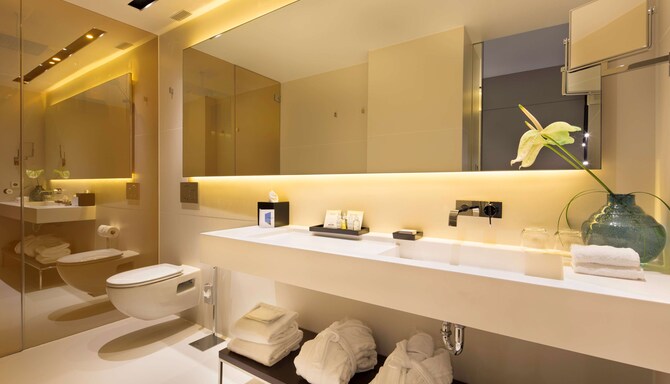 art'otel amsterdam - Guest room