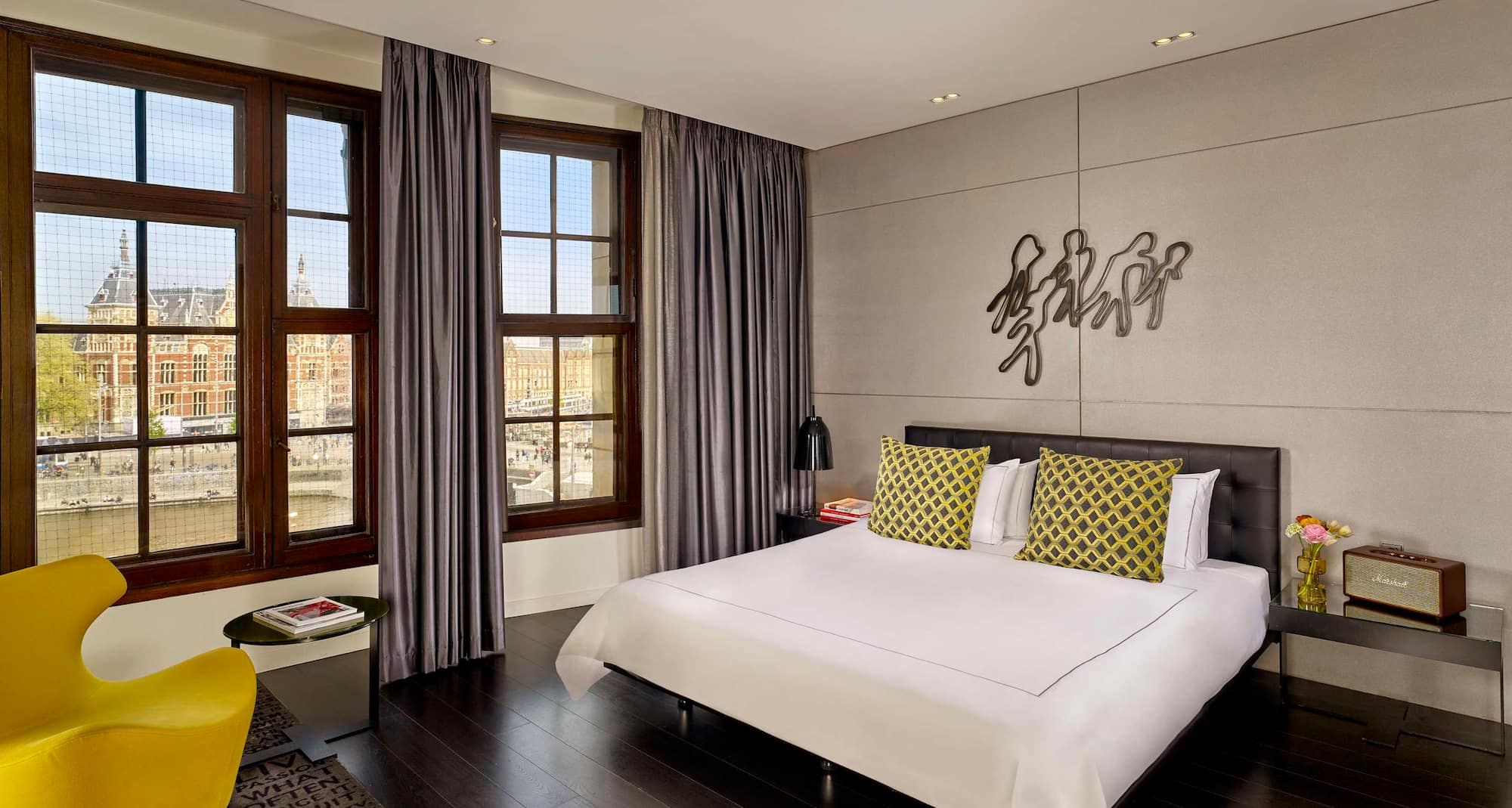 art otel amsterdam - art room King Canal view