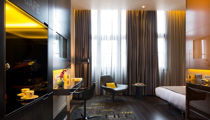 art'otel amsterdam - Guest room