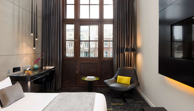 art'otel amsterdam - Guest room