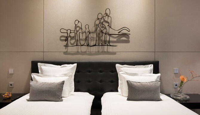 art'otel amsterdam - Guest room