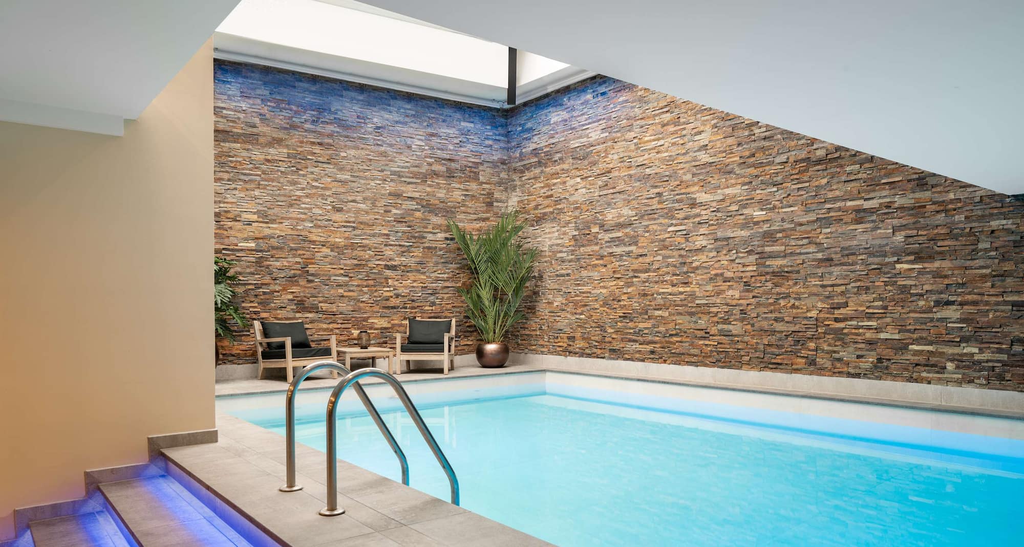 art otel amsterdam - pool