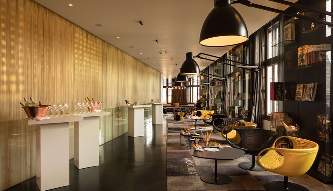 art'otel amsterdam - Library event