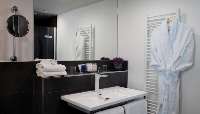 art'otel Berlin Mitte - Gastenkamer