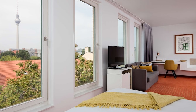 art'otel Berlin Mitte - Suite