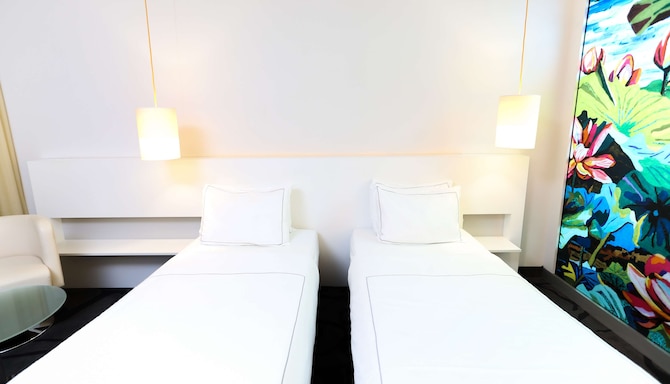 art'otel Cologne - غرفة ضيوف