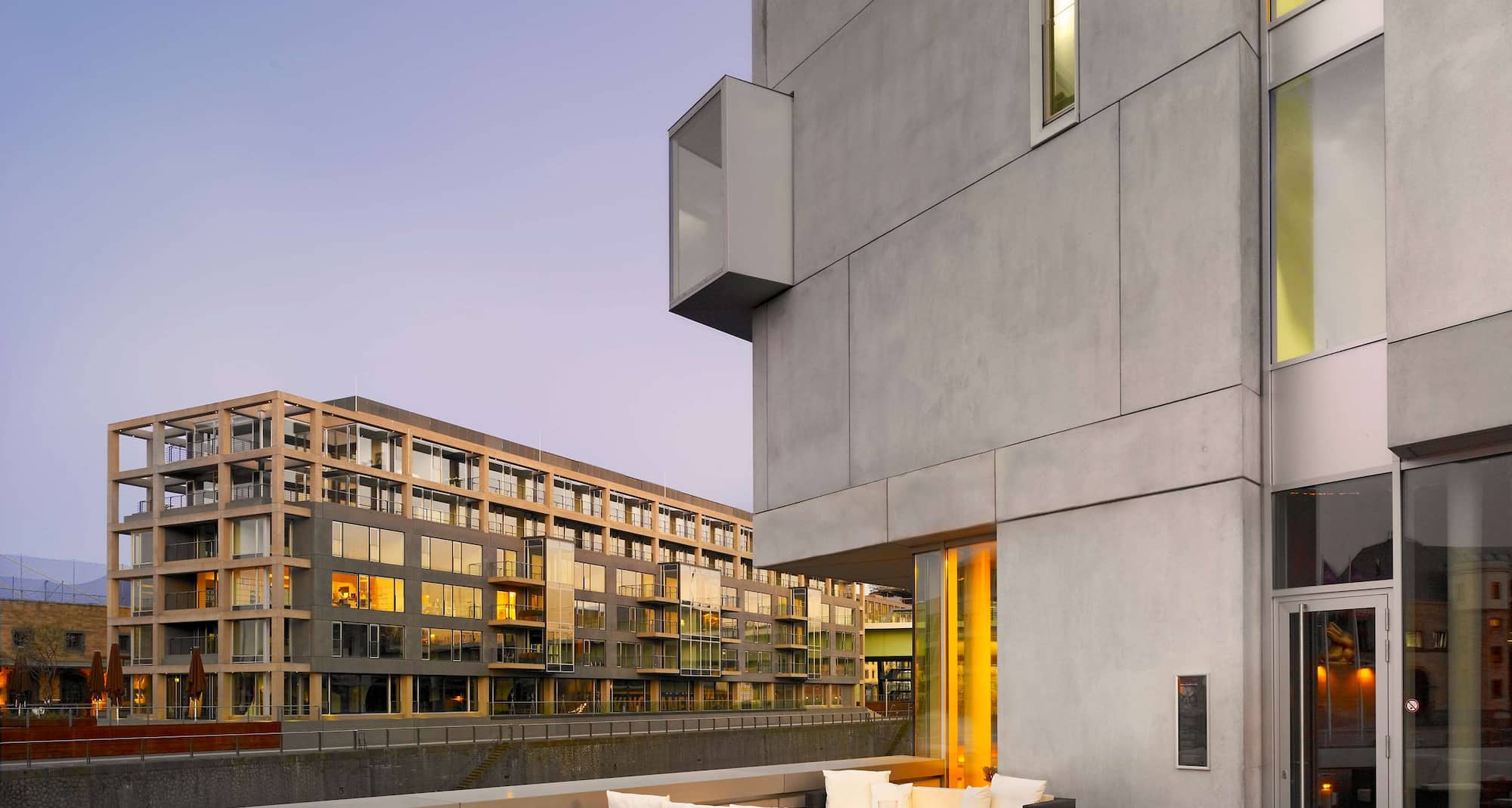 art'otel cologne - Restaurant terrace