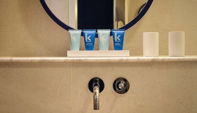 art'otel London Battersea Power Station - حمام غرفة الضيوف